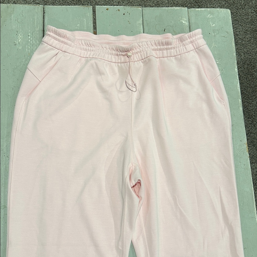 lululemon athletica Softstreme High-Rise Pant Strawberry Milkshake sz 16 PERFECT - Picture 2 of 5